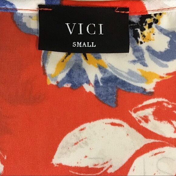 VICI V-Neck Red Floral Print Balloon 3/4 Sleeve Blouse Top - Picture 2 of 7